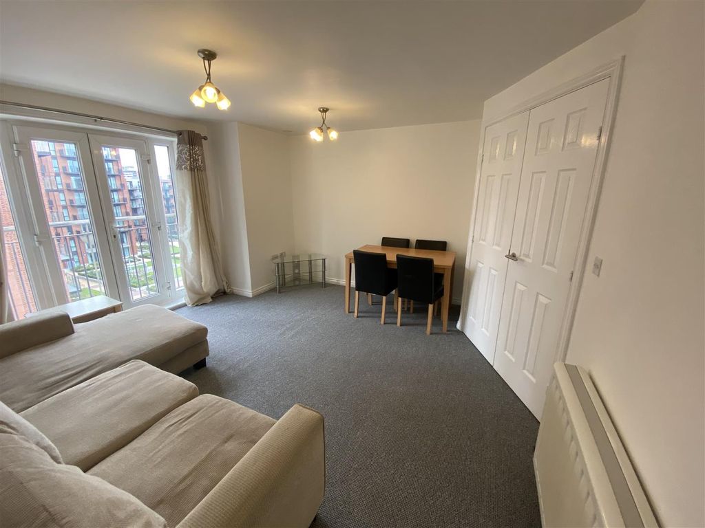 2 bed flat to rent in Middlewood Street, Salford M5 Zoopla