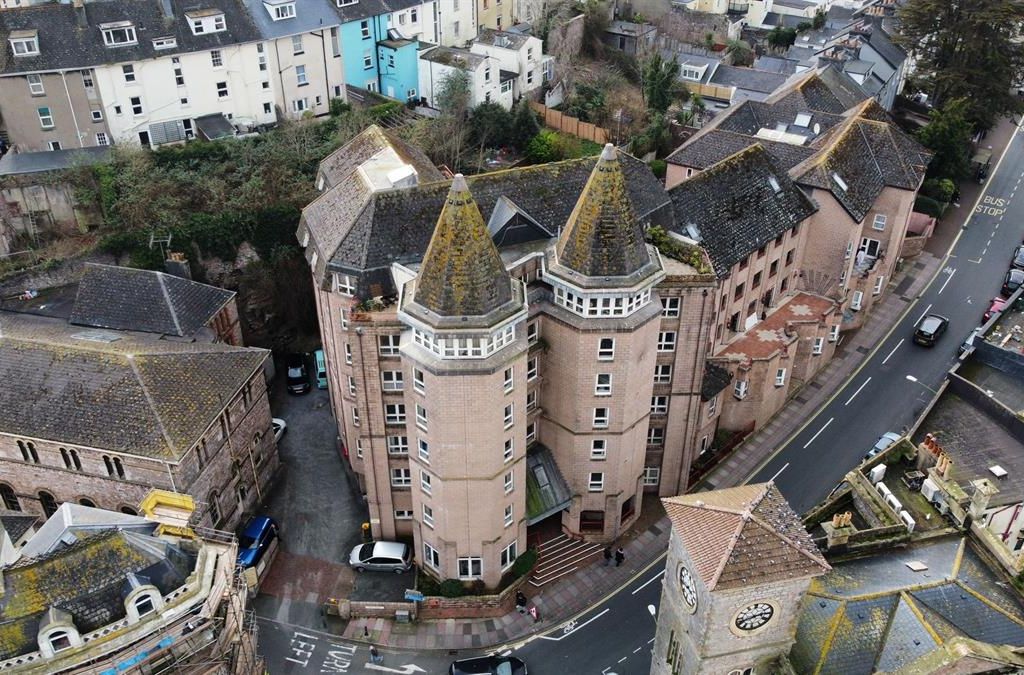 2 bed flat for sale in Tor Haven, Abbey Road, Torquay TQ2 Zoopla
