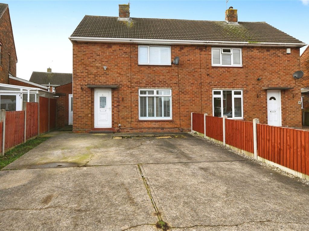 3 bed semidetached house for sale in Brattleby Crescent, Lincoln