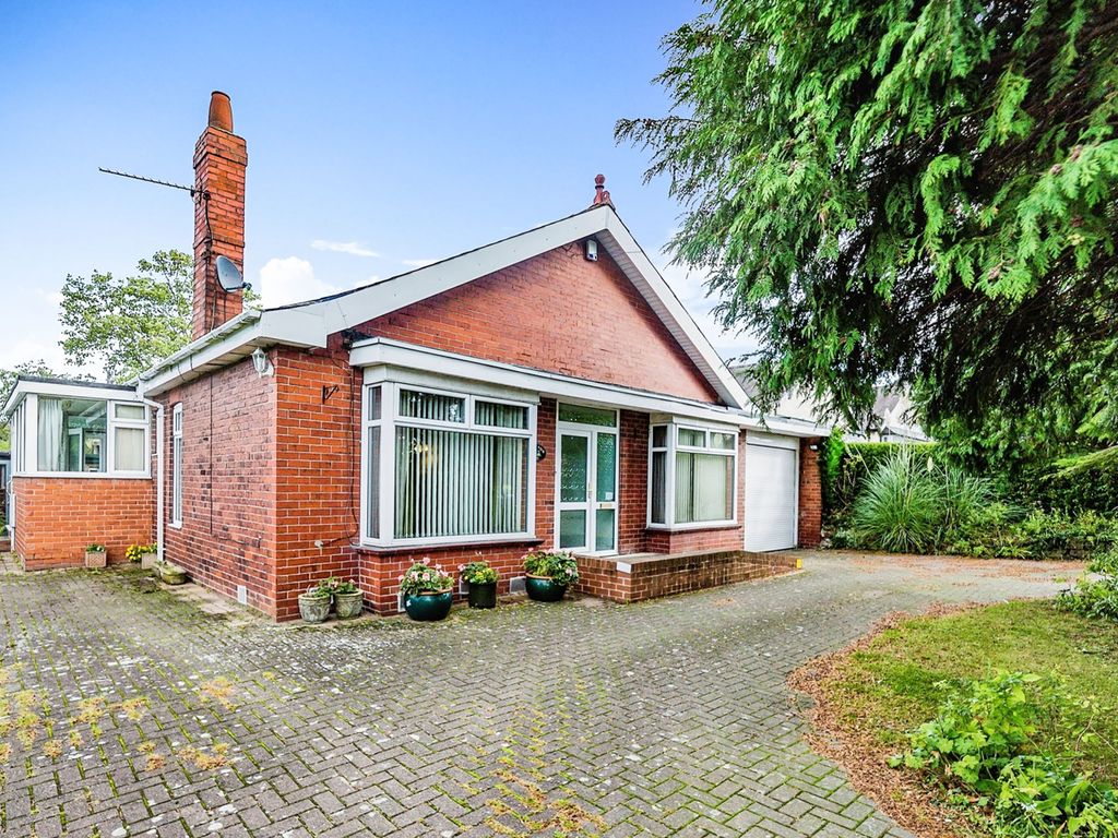 2 bed detached bungalow for sale in Wickersley Road, Stag, Rotherham