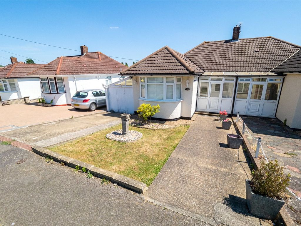2 bed bungalow for sale in Benfleet Close, Sutton SM1 Zoopla
