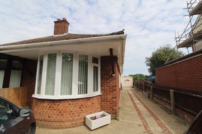 2 bed semidetached bungalow for sale in Western Road, Gorleston, Great