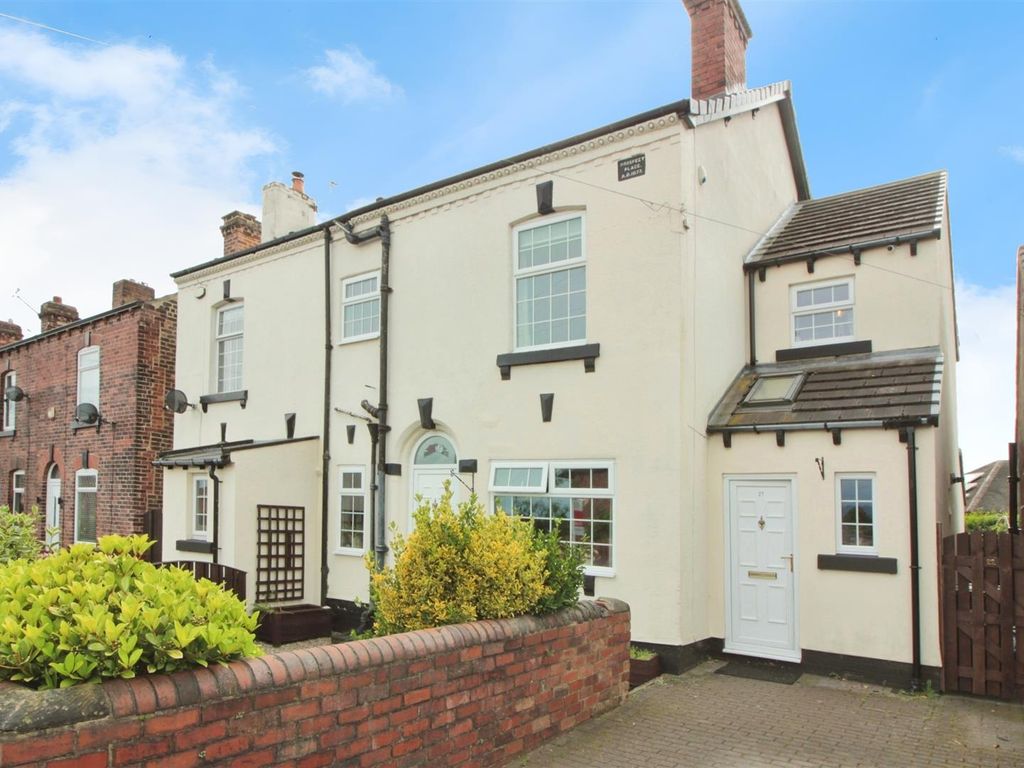 4 bed semidetached house for sale in Spibey Lane, Rothwell, Leeds LS26