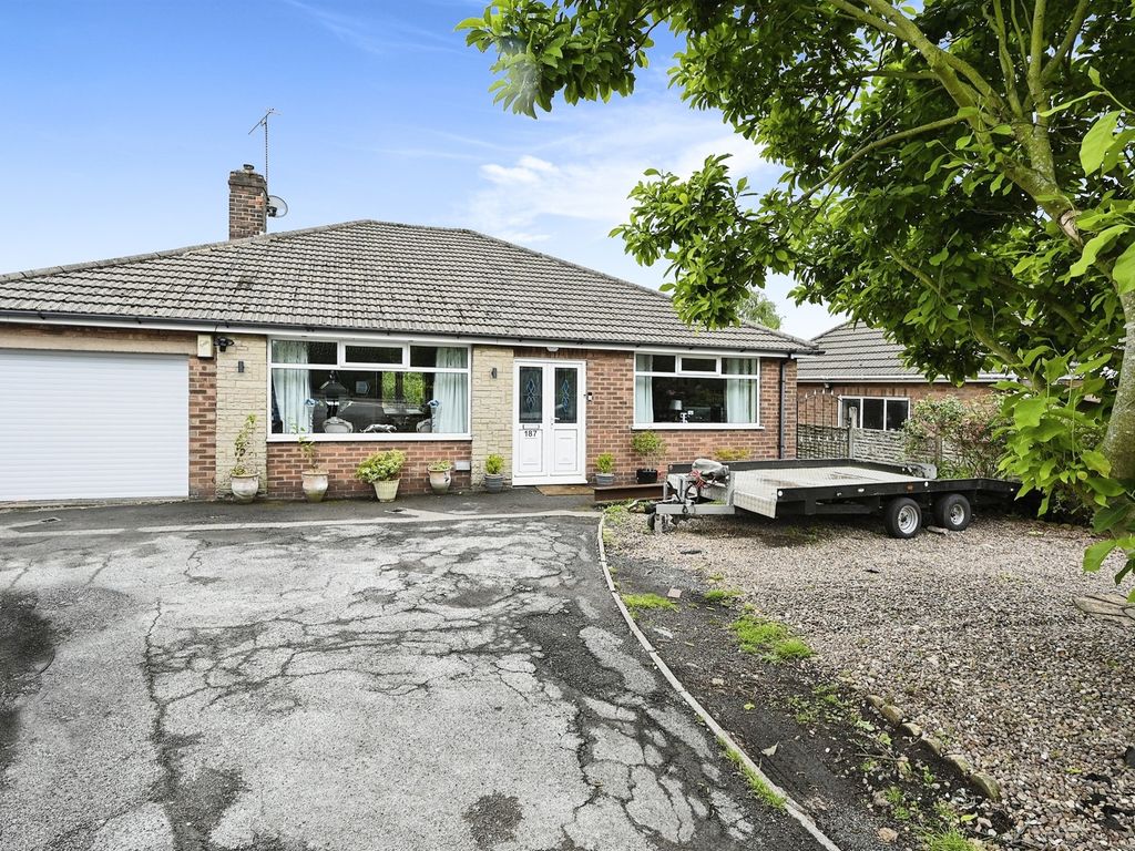 2 bed detached bungalow for sale in High Street, Tibshelf, Alfreton