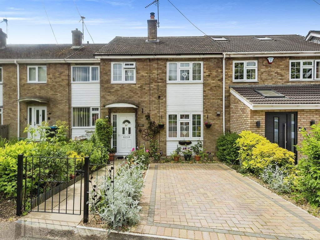 3 bed terraced house for sale in Leys Road, Hemel Hempstead HP3 Zoopla