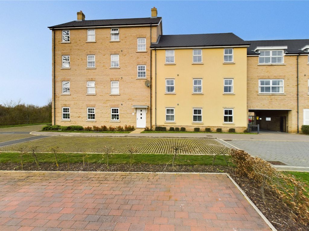 2 bed flat for sale in Delphinium Court, Eynesbury, St. Neots