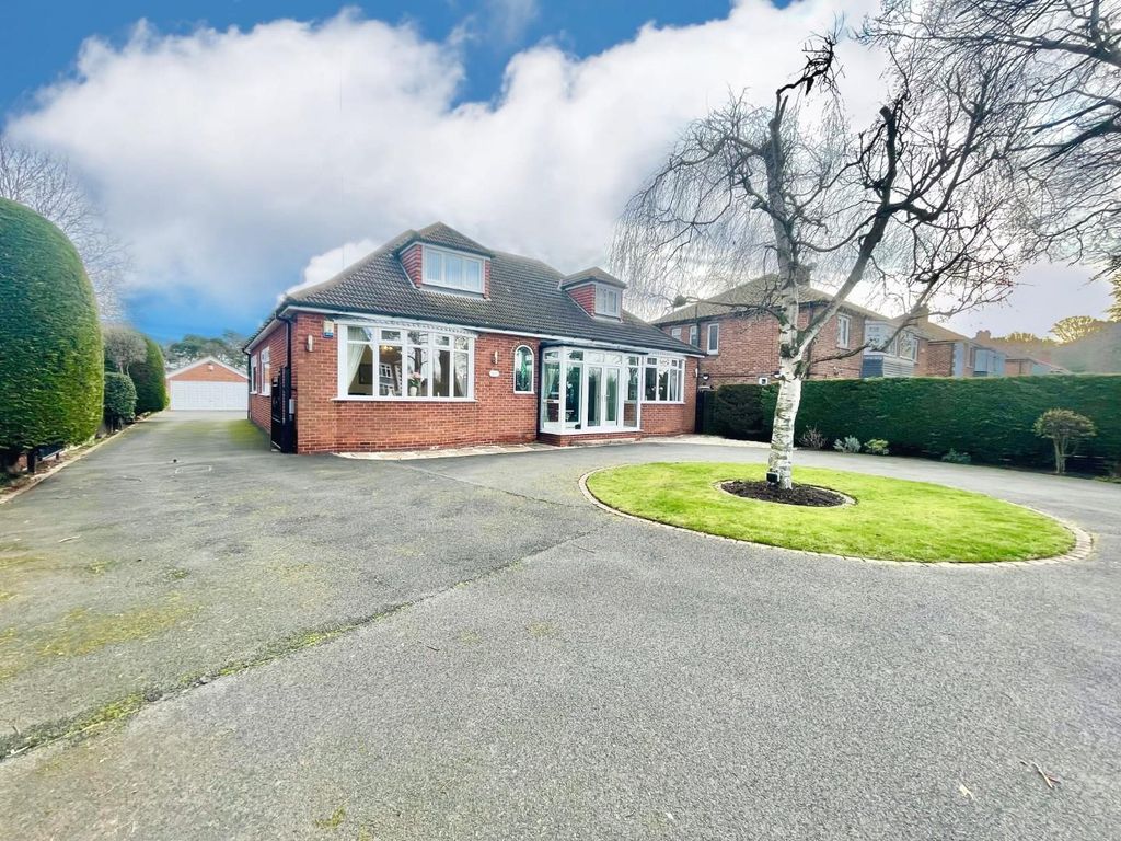 4 bed detached bungalow for sale in Acklam Road, Middlesbrough TS5 Zoopla