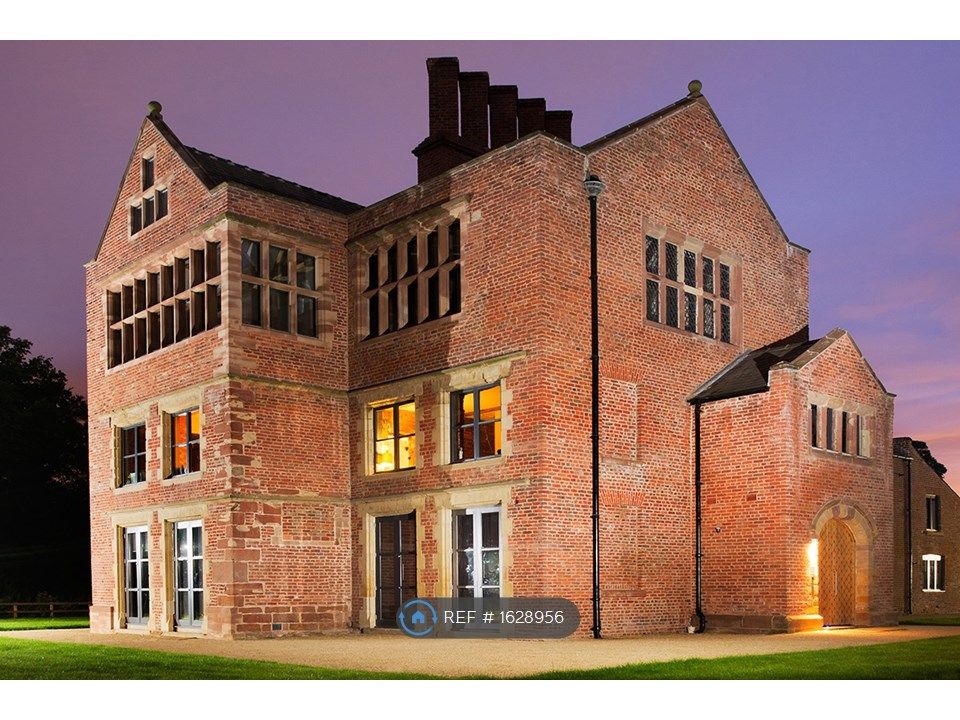 2 bed semidetached house to rent in Bewsey Old Hall, Bewsey