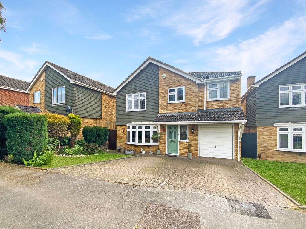 5 bed detached house for sale in Turnpike Drive, Luton LU3 Zoopla