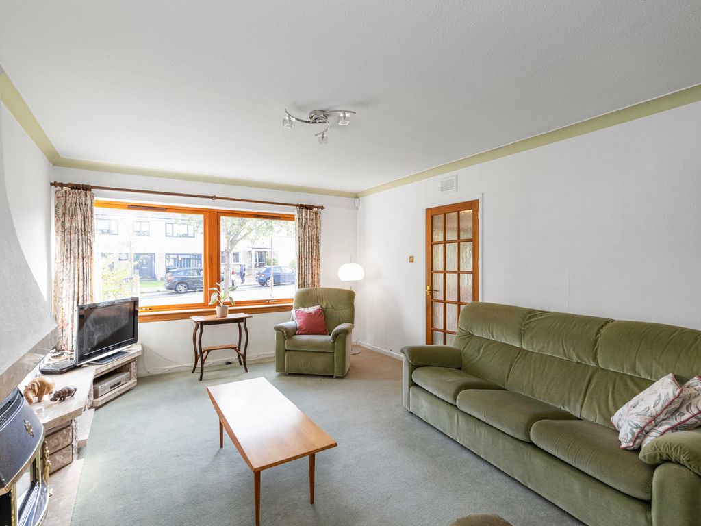 5 bed property for sale in 4 Crosswood Crescent, Balerno, Edinburgh EH14, £499,000 Zoopla