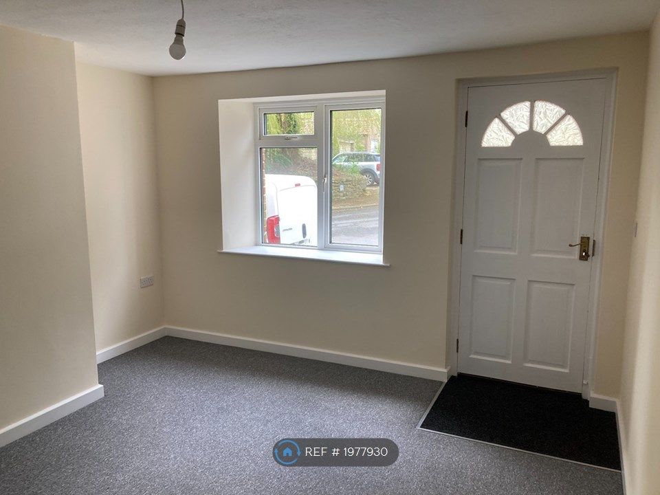 2 bed end terrace house to rent in Green Street, Hinton St. TA17