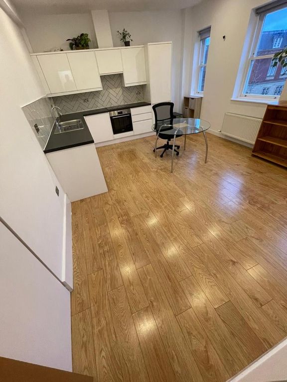 2 bed flat to rent in Widmore Road, Bromley BR1, £1,425 pcm Zoopla