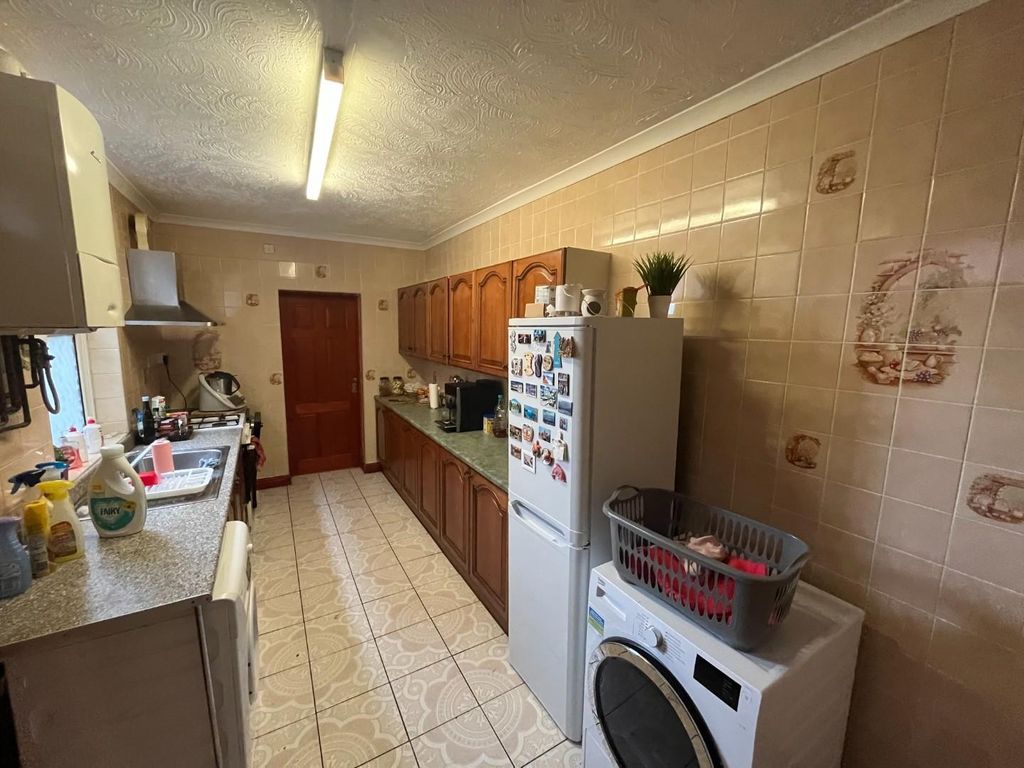 3 bed property for sale in Park Lane East, Tipton DY4 Zoopla