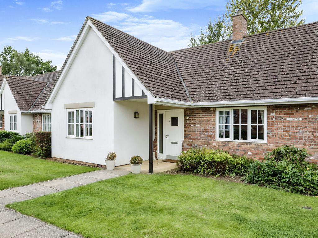 2 bed bungalow for sale in Brampton Valley Lane, Chapel Brampton