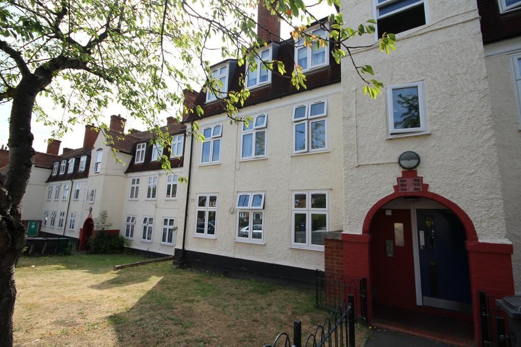 2 bed flat to rent in Deansbrook Road, Edgware, Middlesex HA8 Zoopla
