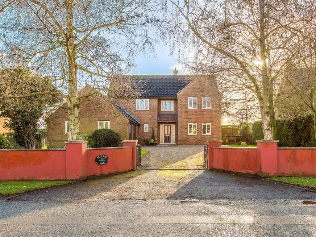 4 bed detached house for sale in Fen Road, OwmbyBySpital, Market Rasen LN8 Zoopla
