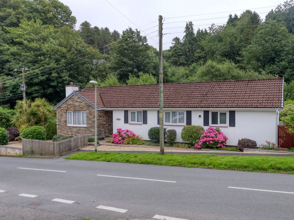 3 bed detached bungalow for sale in Rectory Road, Combe Martin, Devon