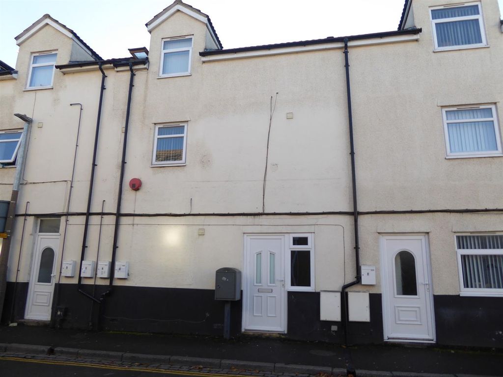 Studio to rent in St. Pauls Street, Swindon SN2, £400 pcm Zoopla