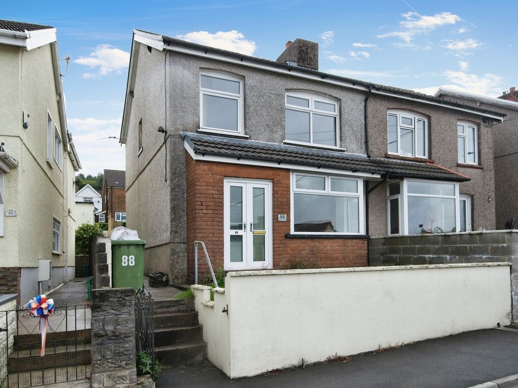 3 bed semidetached house for sale in Oak Street, Gilfach Goch, Porth
