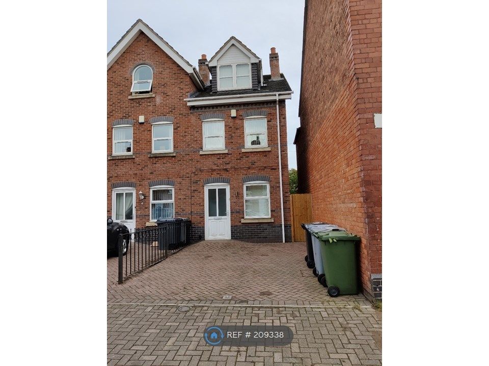 4 bed end terrace house to rent in Chambers Street, Crewe CW2 Zoopla