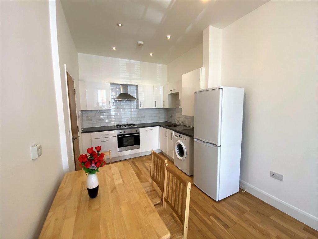 2 bed detached house to rent in Chaplin Road, London NW2 Zoopla