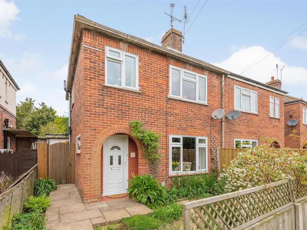 3 bed semidetached house for sale in South Street, Whitstable CT5, £