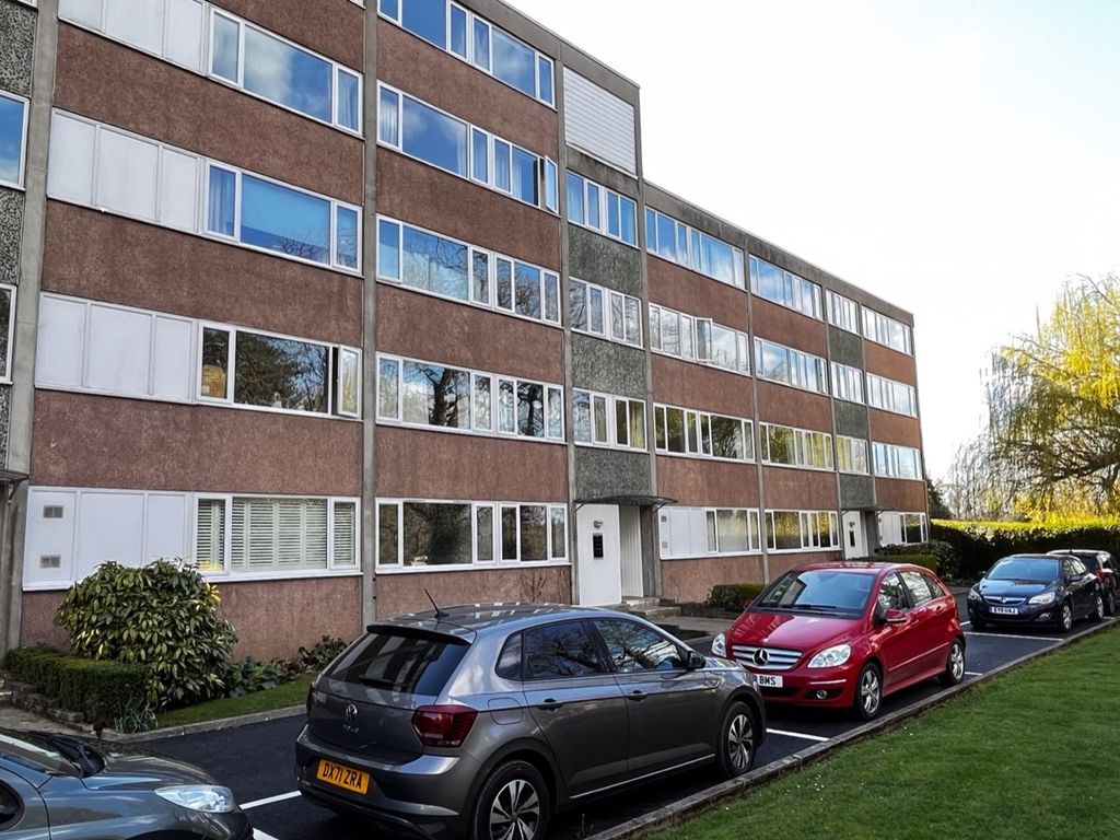 2 bed flat for sale in Coton Manor, Berwick Road, Shrewsbury