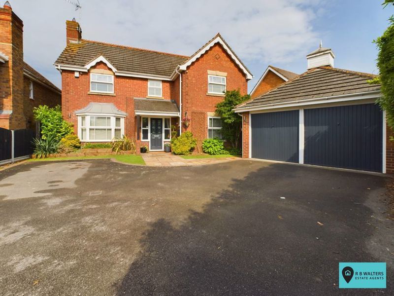 4 bed detached house for sale in Angelica Way, Abbeymead, Gloucester