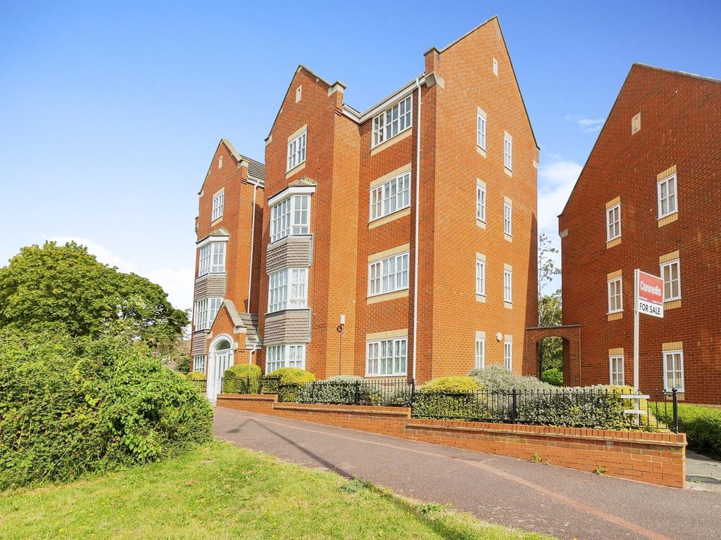 2 bed flat for sale in Knaresborough Court, Bletchley, Milton Keynes MK3, £170,000 Zoopla