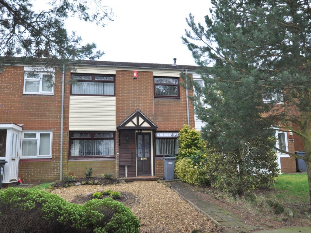 2 bed town house for sale in Featherstone Grove, Penkhull ST4, £130,000