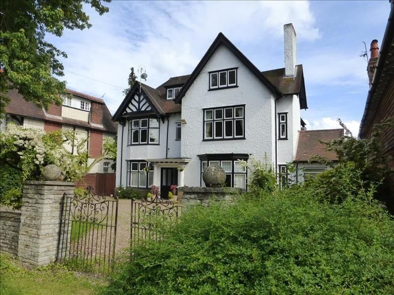 3 bed flat to rent in Maidenhead, Berkshire SL6, £1,850 pcm Zoopla