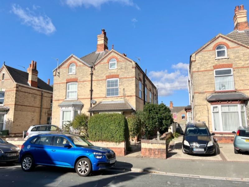 2 bed flat for sale in Welholme Road, Grimsby DN32 Zoopla
