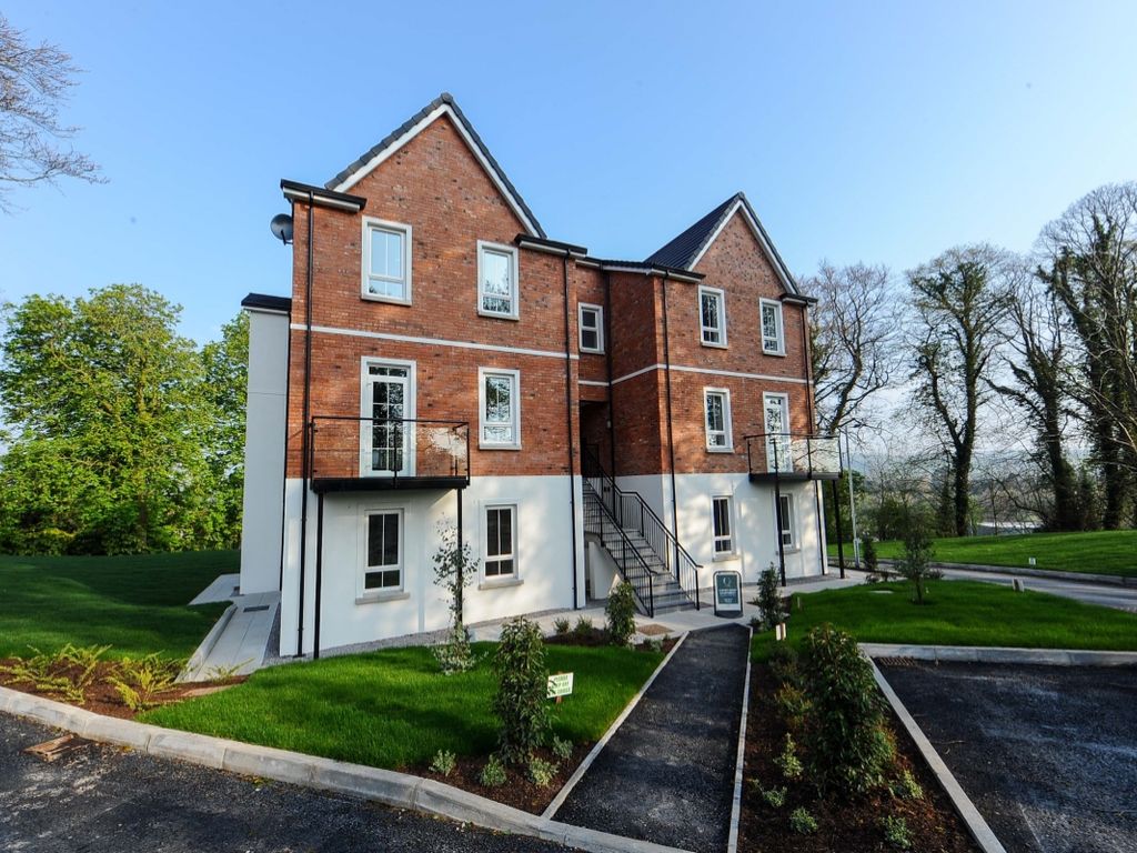 2 bed flat to rent in Old Dundonald Road, Dundonald, Belfast BT16 Zoopla