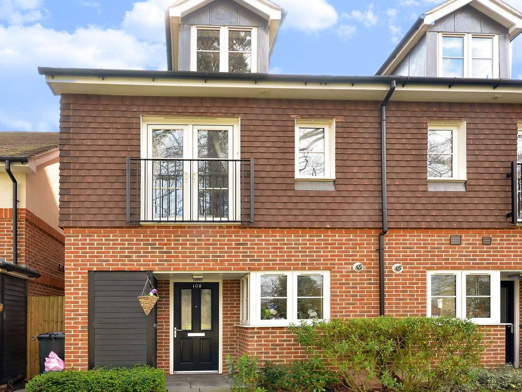 3 bed terraced house to rent in Epsom Road, Merrow, Guildford GU1 Zoopla