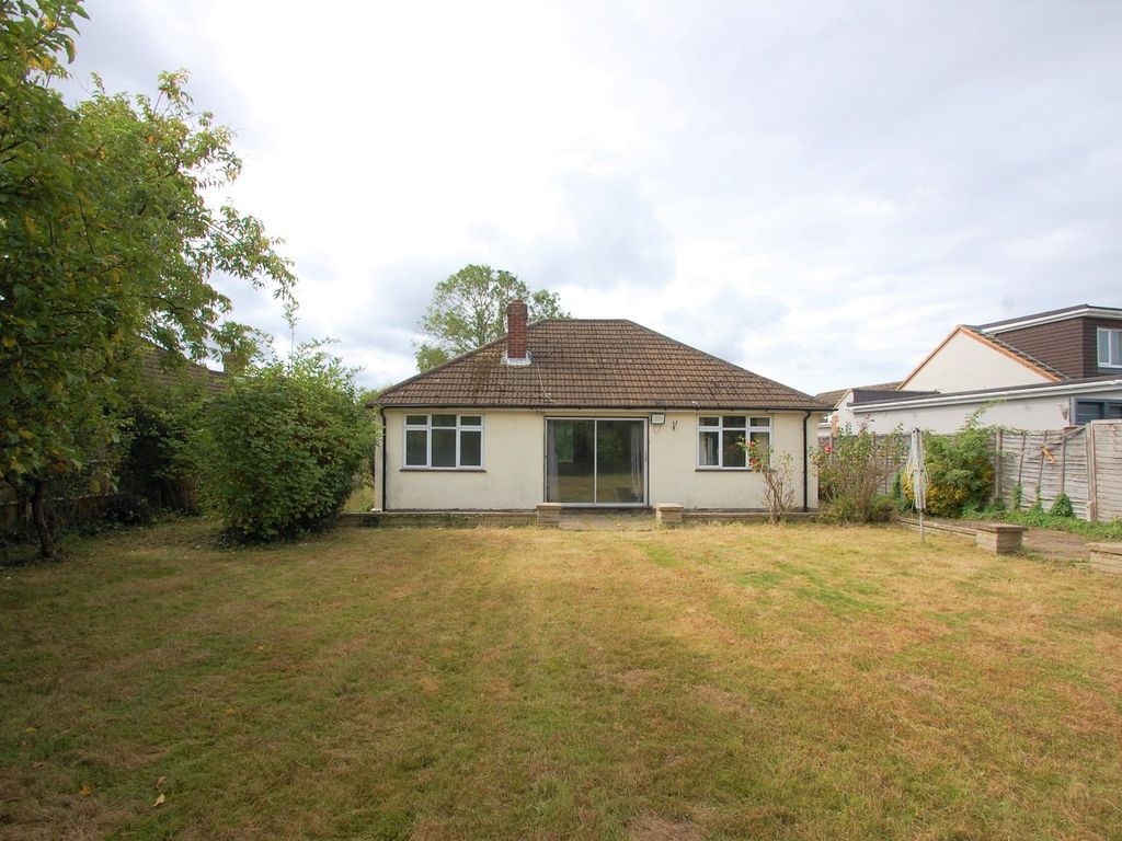 3 bed bungalow for sale in Palliser Road, Chalfont St. Giles HP8, £