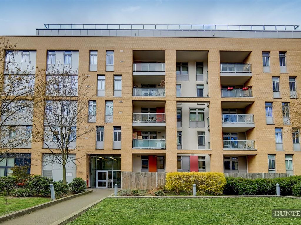 Caspian Apartments, London E14