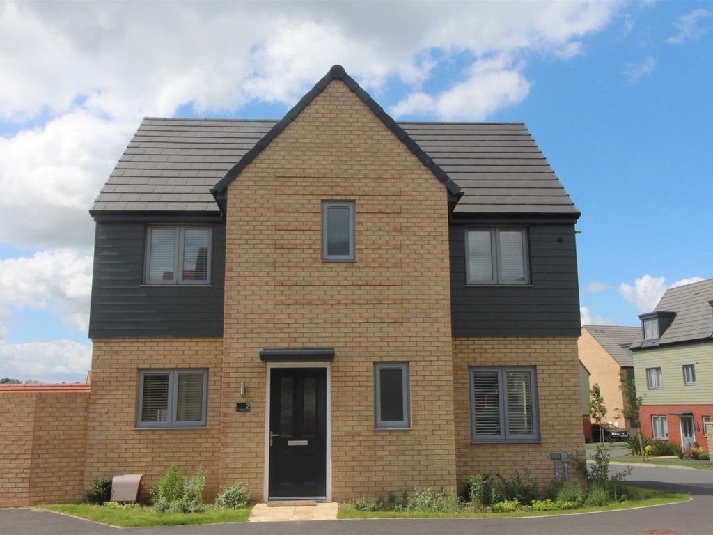 3 bed detached house to rent in Peridot Drive, Wellingborough NN8, £