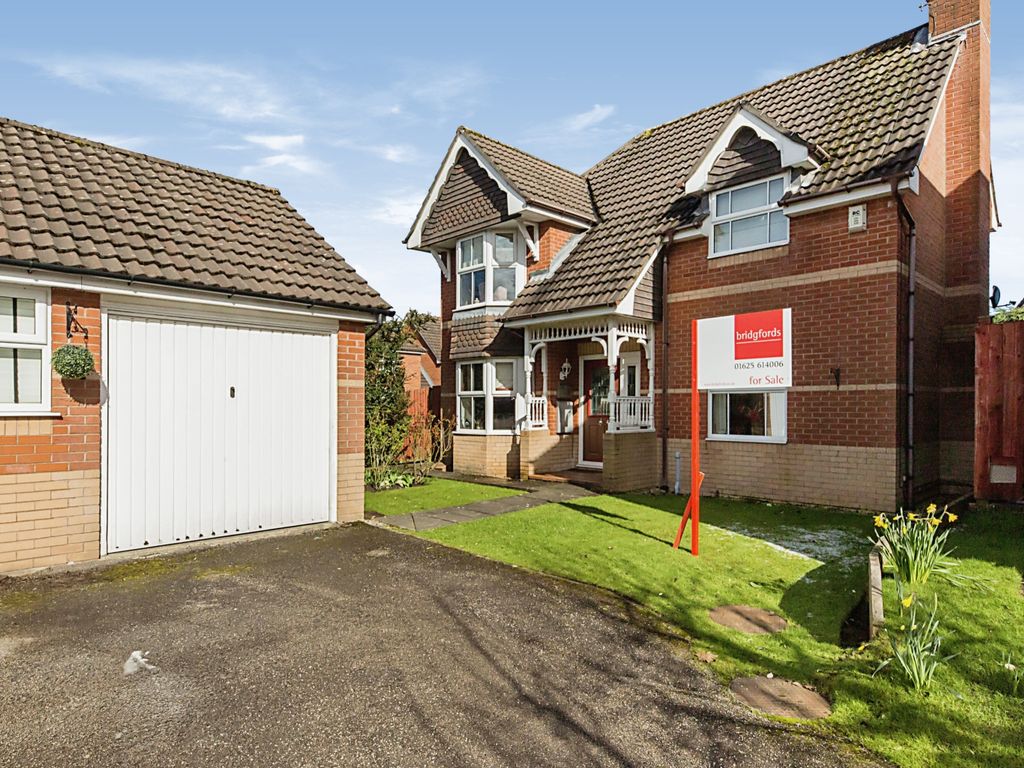 3 bed detached house for sale in Beverley Way, Macclesfield, Cheshire