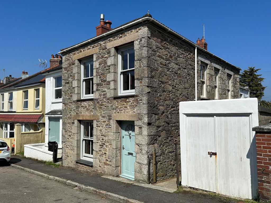 2 bed end terrace house for sale in Falmouth TR11 Zoopla