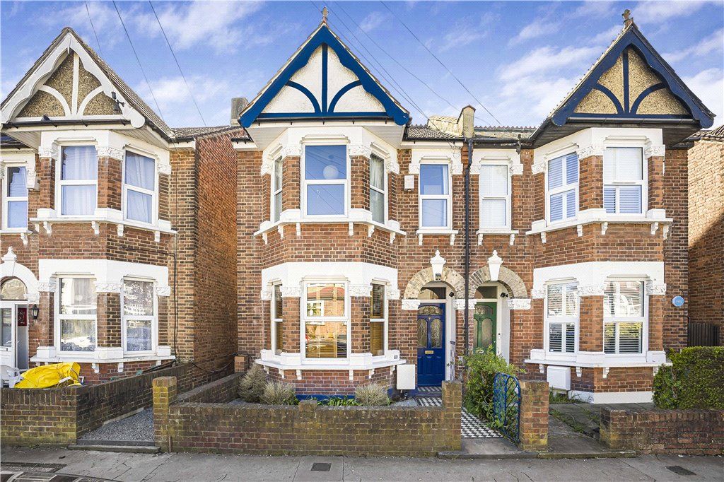 3 bed semidetached house for sale in Waddon Park Avenue, Croydon CR0