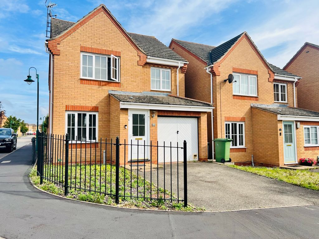 3 bed detached house for sale in Morborn Road, Hampton Hargate