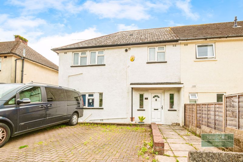4 bed semidetached house for sale in Ty Glas Avenue, Llanishen