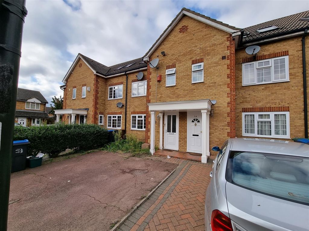 4 bed detached house to rent in Veals Mead, Mitcham CR4 Zoopla