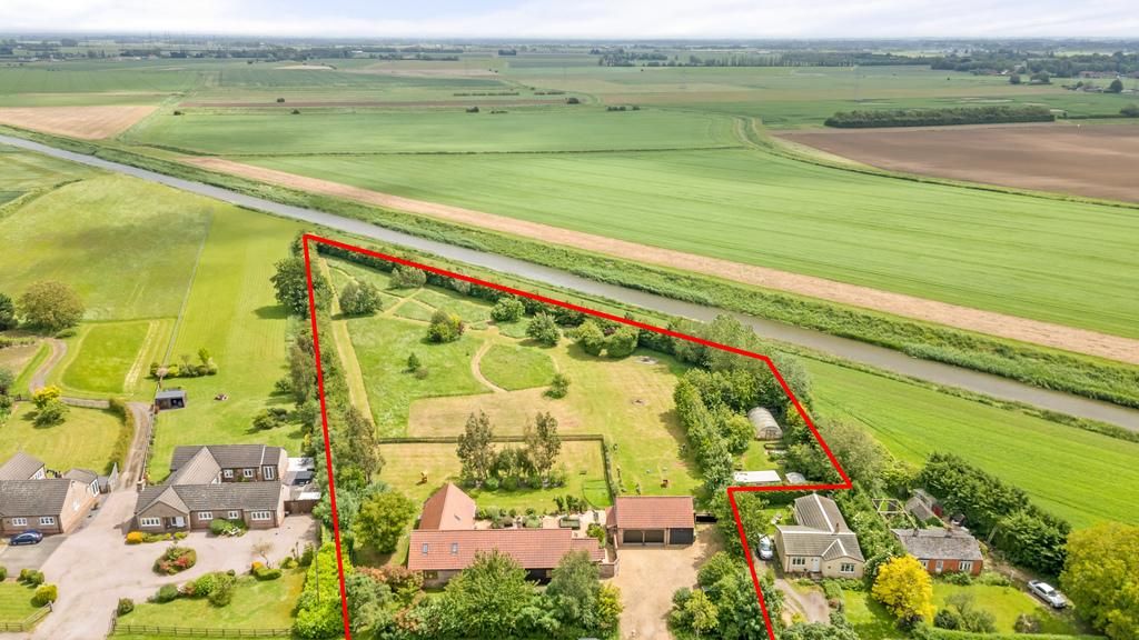 6 bed barn conversion for sale in Church Lane, Tydd St Giles, Wisbech