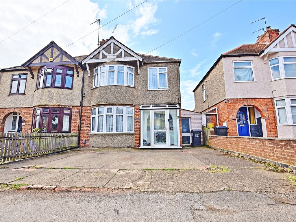 3 bed semidetached house for sale in Whitehills Way, Whitehills