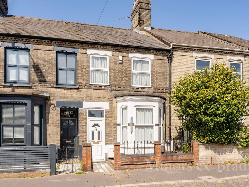 3 bed terraced house for sale in Magdalen Road, Norwich NR3, £275,000