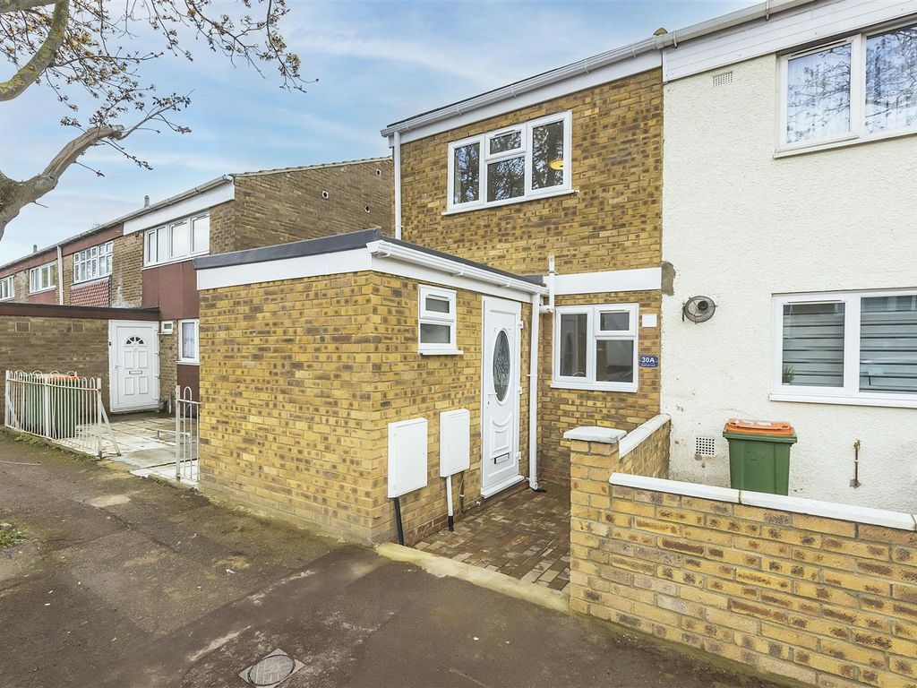 3 bed property for sale in Mortlake Road, London E16, £450,000 Zoopla