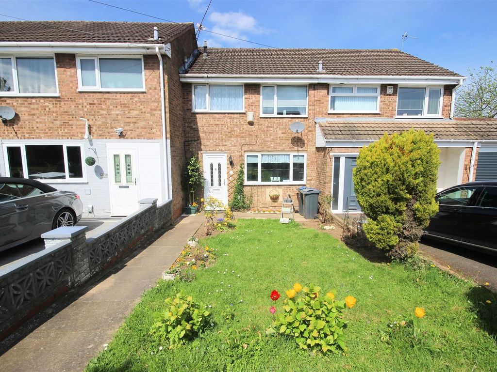 3 bed terraced house for sale in Hillside Close, Quinton, Birmingham B32 Zoopla