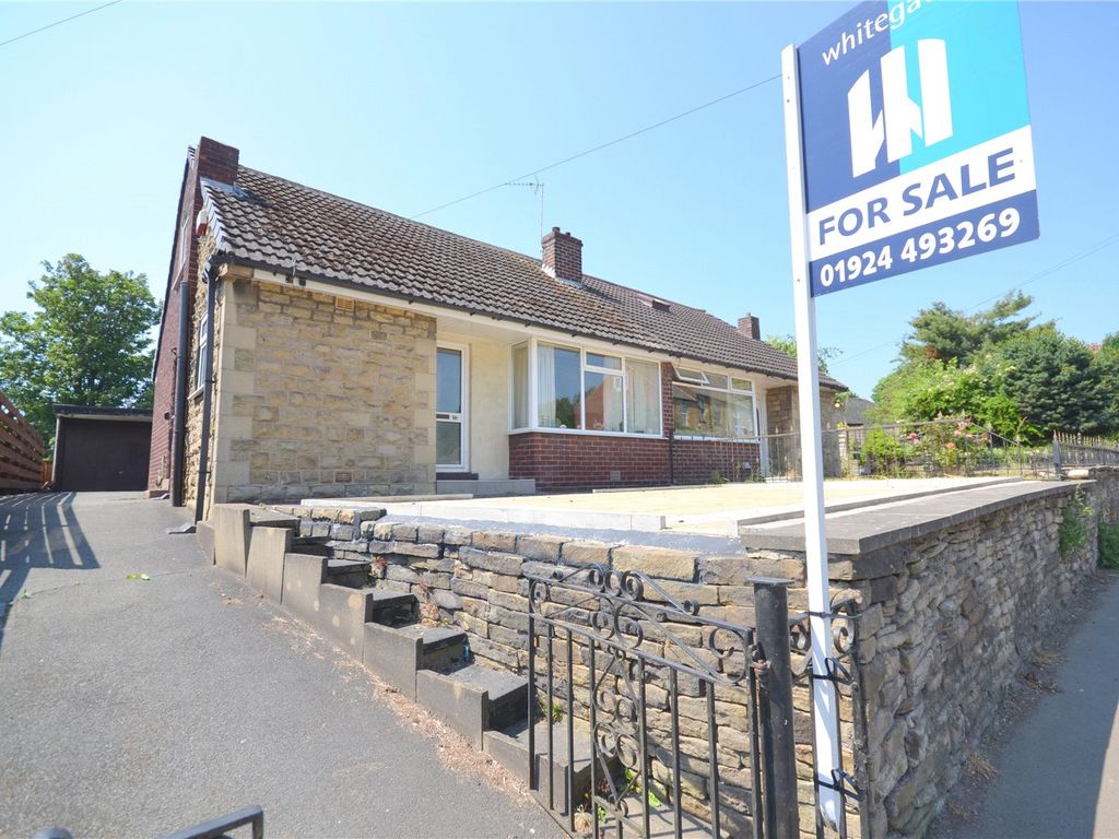 2 bed bungalow for sale in Shill Bank Lane, Mirfield, West Yorkshire