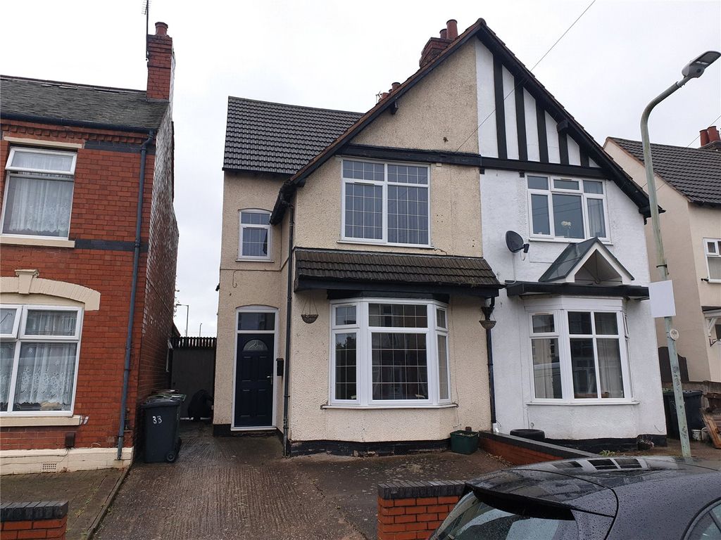 Room to rent in Bolton Road, Wolverhampton, West Midlands WV11 Zoopla